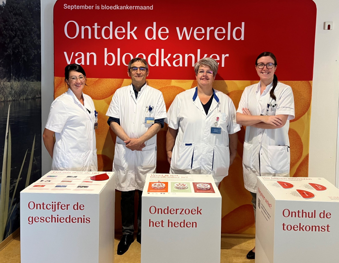 Op de foto: verpleegkundig specialist Janneke Lanke, internist-hematoloog Nail Aboosy, verpleegkundige Odet Smits en internist-hematoloog Esther van Bladel