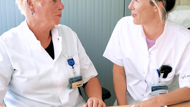 Continentieverpleegkundige Dianne Plantinga en gynaecoloog Dr. Lauren Bullens