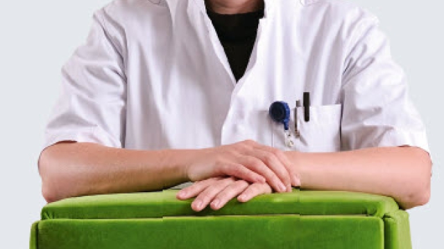 Dermatoloog Kim Meeuwis