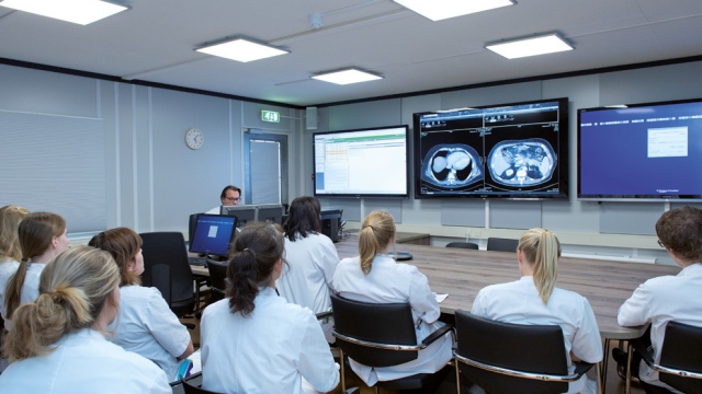 Coassistenten in de opleidingsruimte van Radiologie.