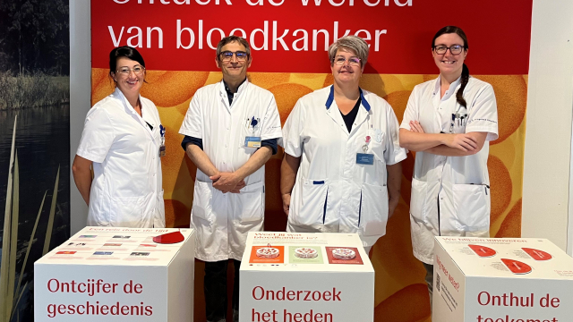 Op de foto: verpleegkundig specialist Janneke Lanke, internist-hematoloog Nail Aboosy, verpleegkundige Odet Smits en internist-hematoloog Esther van Bladel