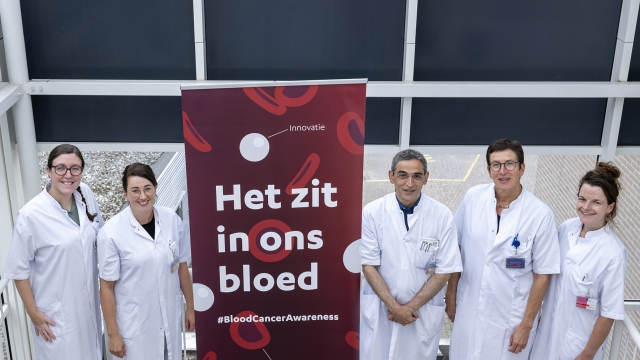 Van links naar rechts: internist Esther van Bladel, verpleegkundig specialist Janneke Lanke, internist Naïl Aboosy, verpleegkundig specialist Els Meuleman en internist Jolien van Heek. (Foto: Toon Hendriks Fotografie)