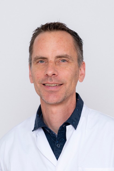 drs. D.G. van Leeuwen